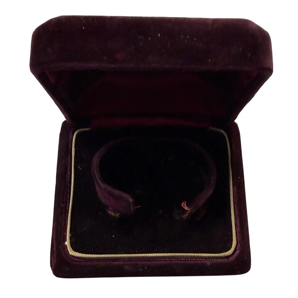 Vintage Burgundy Velvet Jewelry Box Hinged Necklace Pendant Display Case
